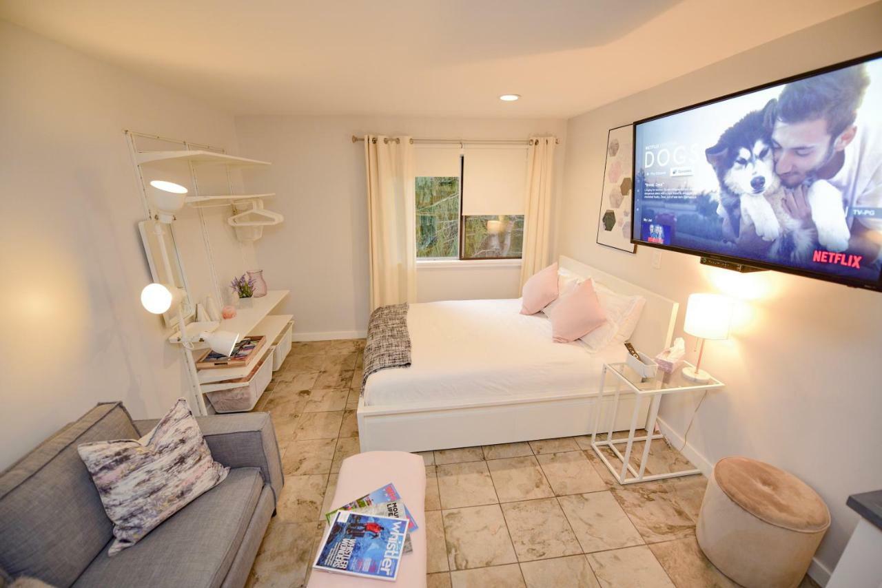 Newly Renovated Whistler Studio Exterior foto