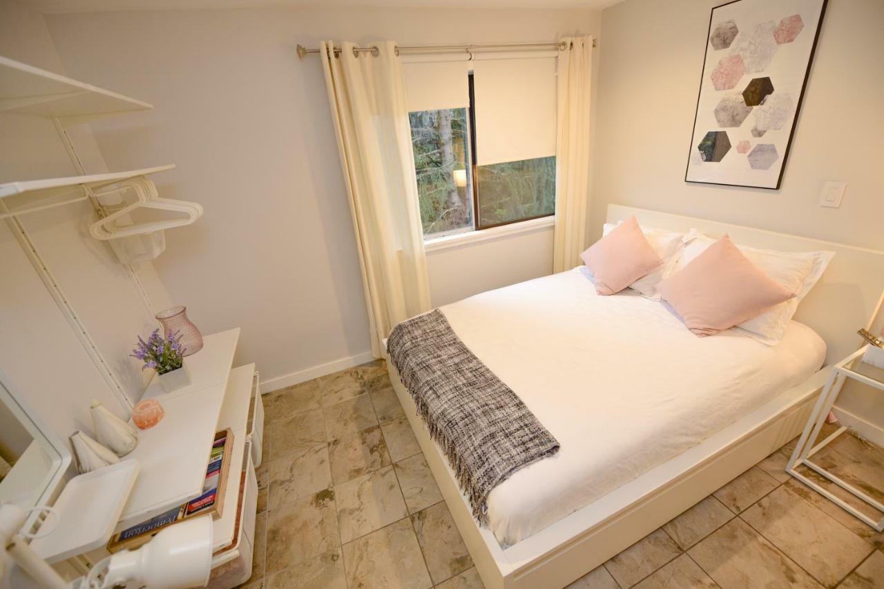 Newly Renovated Whistler Studio Exterior foto